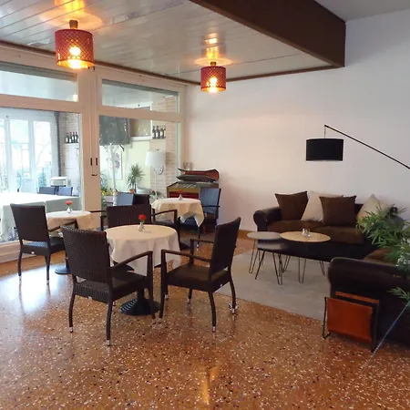 帕克酒店 3* 圣彼得罗-泰尔梅堡